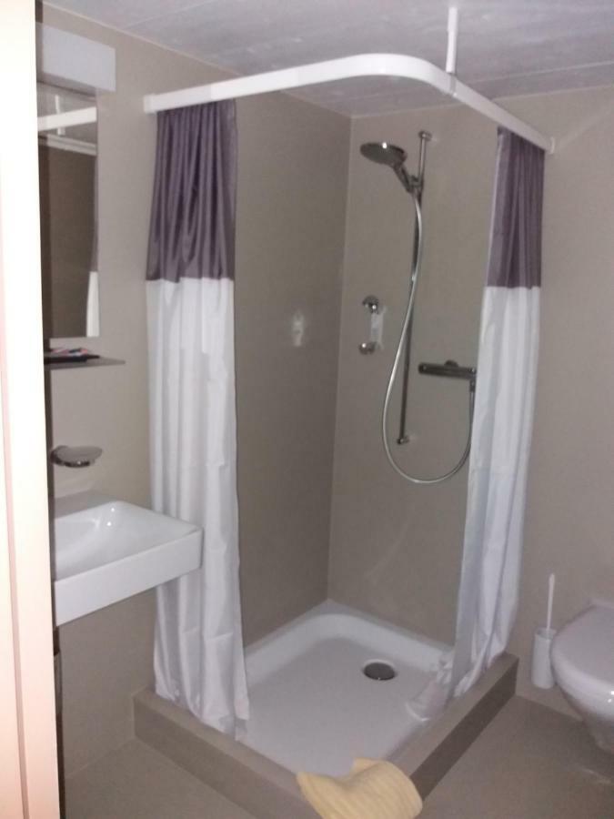 Hotel Garni Frohsinn Uttwil Екстериор снимка