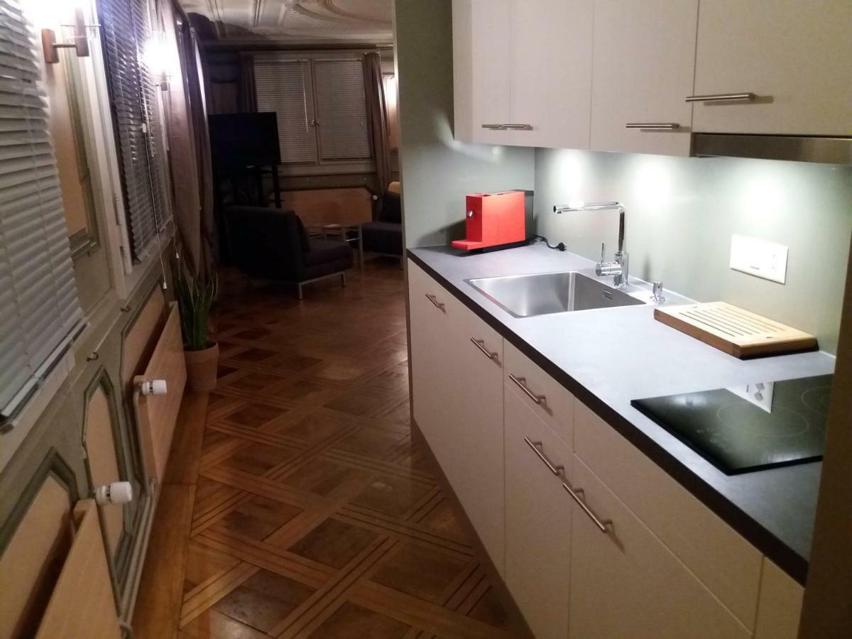 Hotel Garni Frohsinn Uttwil Екстериор снимка